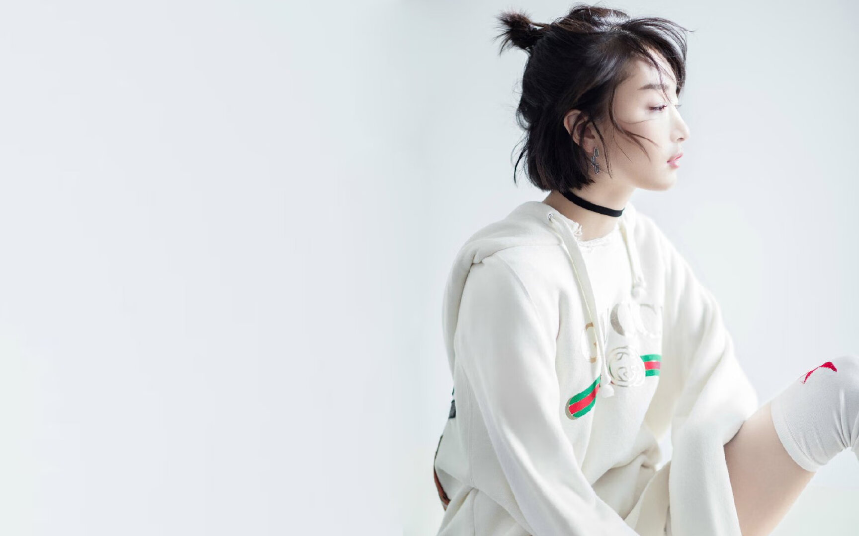 “羽毛球：简阳文体中心赛场的绝杀时刻令人热血沸腾”