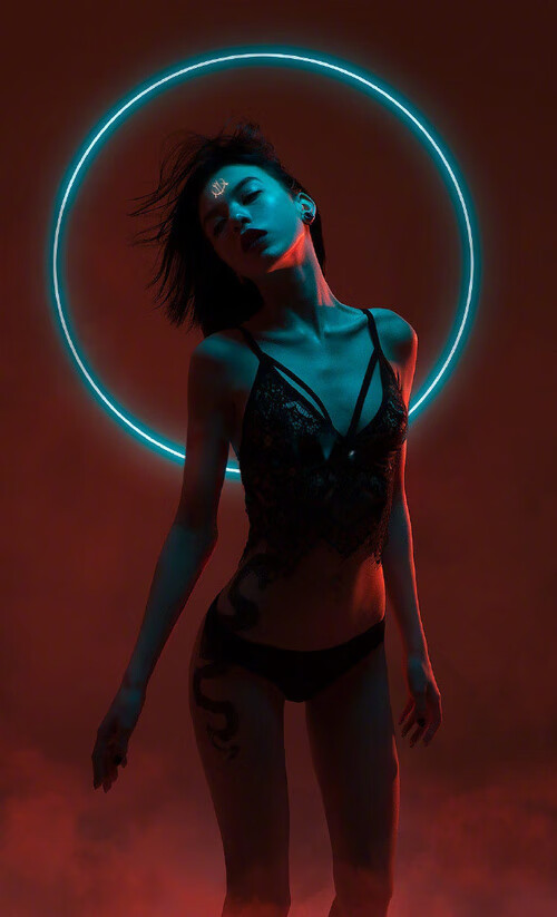 中国女篮保持高压防守形成压制态势，中国女篮保持高压防守形成压制态势的是谁